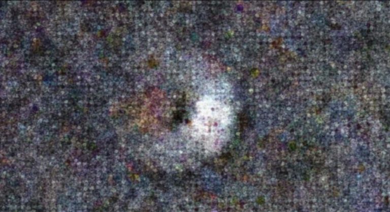 Enhanced Image of 3i ATLAS through the glare. Artificial?